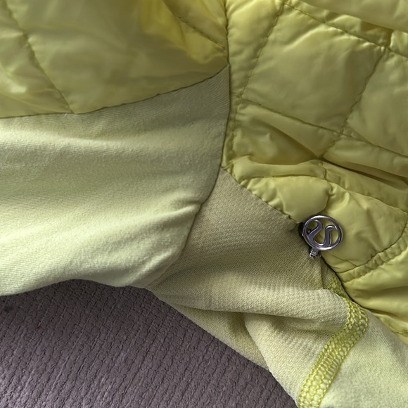 Lululemon What The Fluff Pullover Clarity Yellow size 4 - Picture 6 of 7